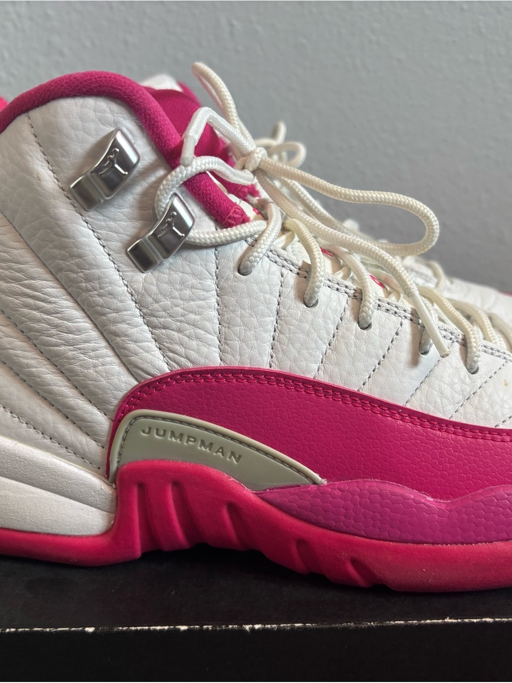 Jordan Box Label with White, Pink and Cream Accents